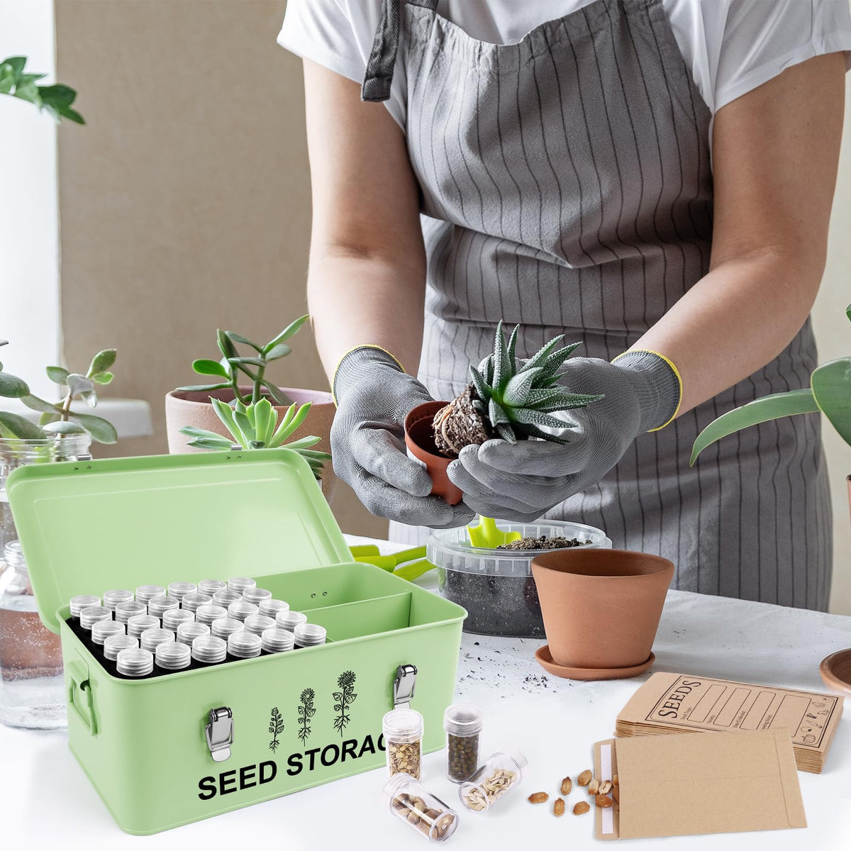 RGJ ergonomic handles on top and sides enable easy carrying.