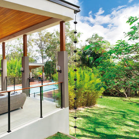 Rifachua black-plated chain withstands weather and rust for long-lasting outdoor decor.