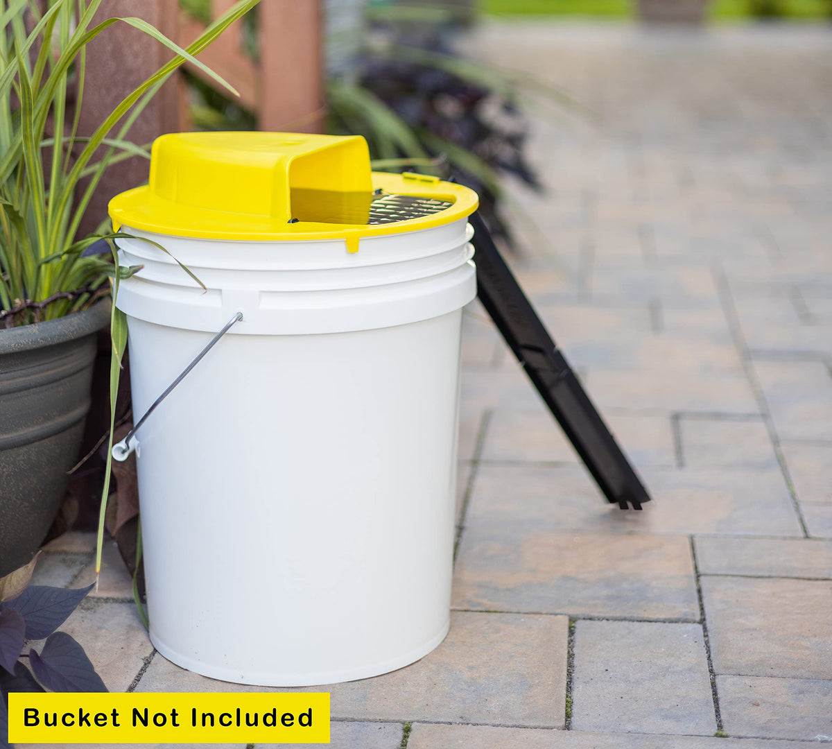 RinneTraps Flip N Slide bucket lid-trap with compact design saves space.