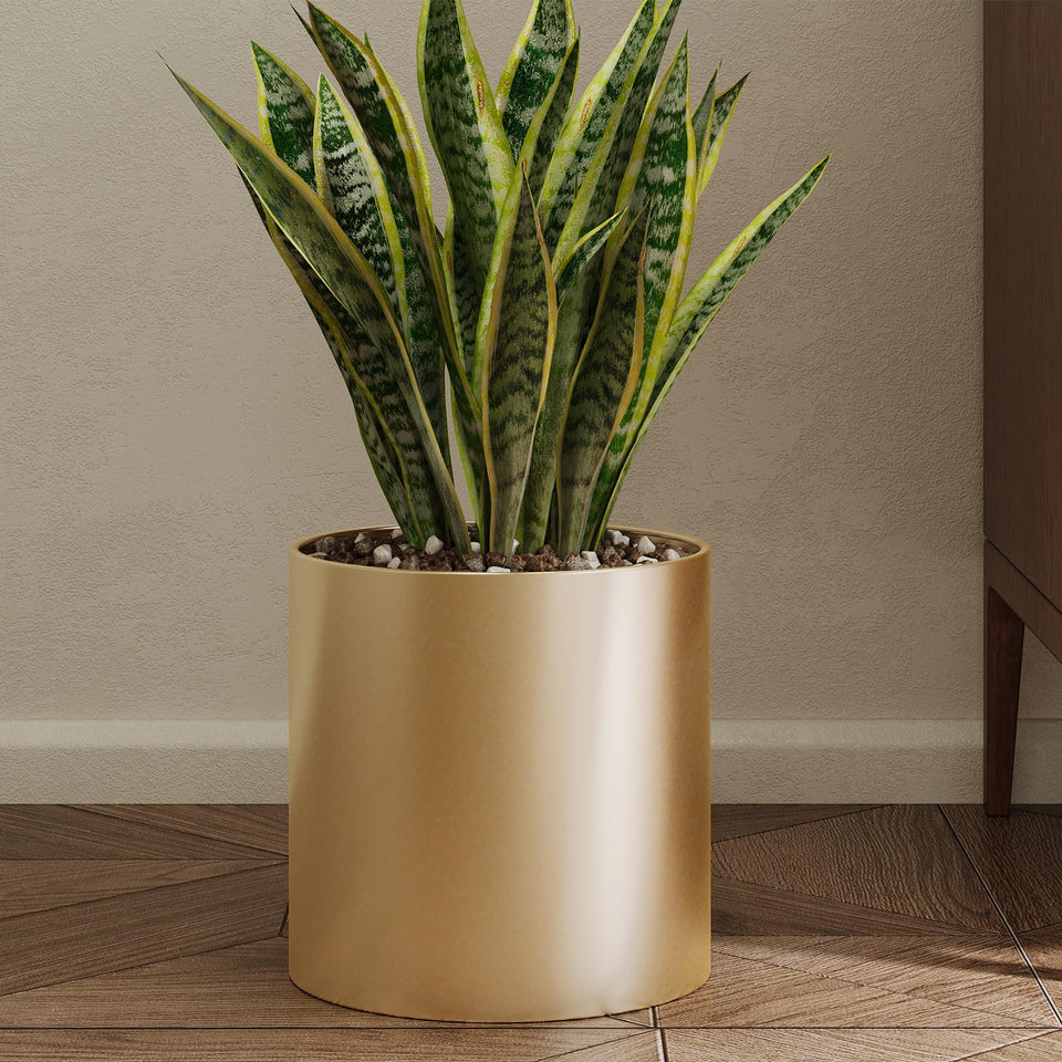 Rioneta gold metal pot, 7-inch round, ideal for indoor plants and decorative tabletop