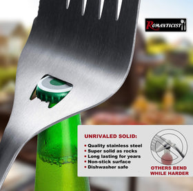 ROMANTICIST grill tongs with locking-tab for compact storage after cooking.