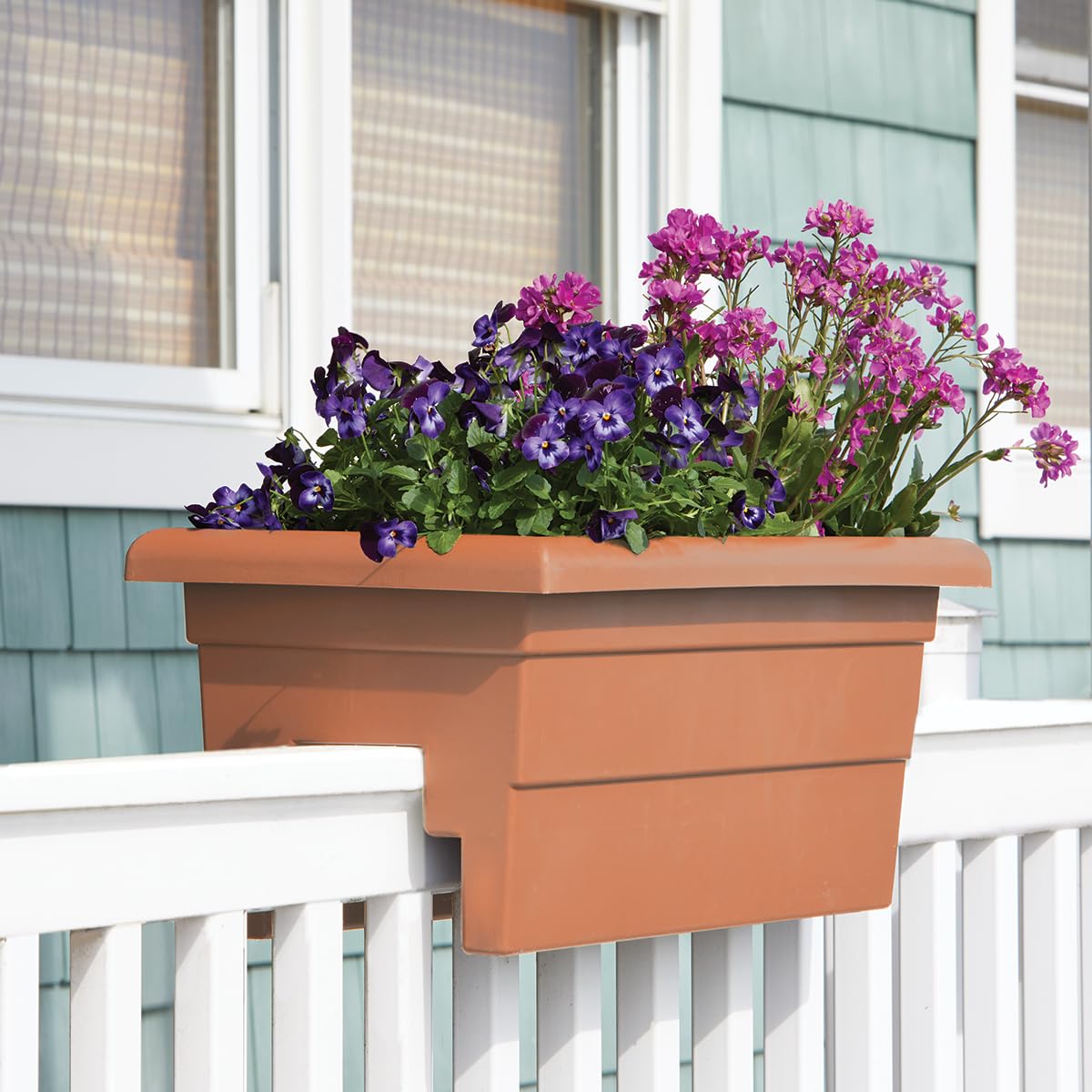 Root & Vessel Countryside Rail Planter Terra 24 side view highlights lightweight durability