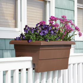 Root & Vessel Countryside Rail Planter on-rail setup shows tool-free installation.