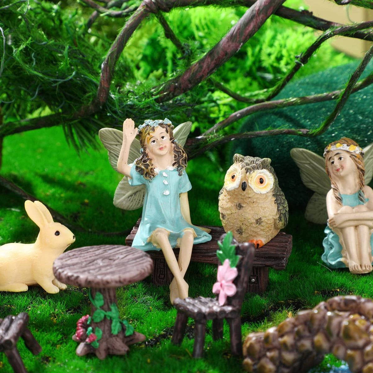 Roowest owl figurine lends a woodland touch to gardens.