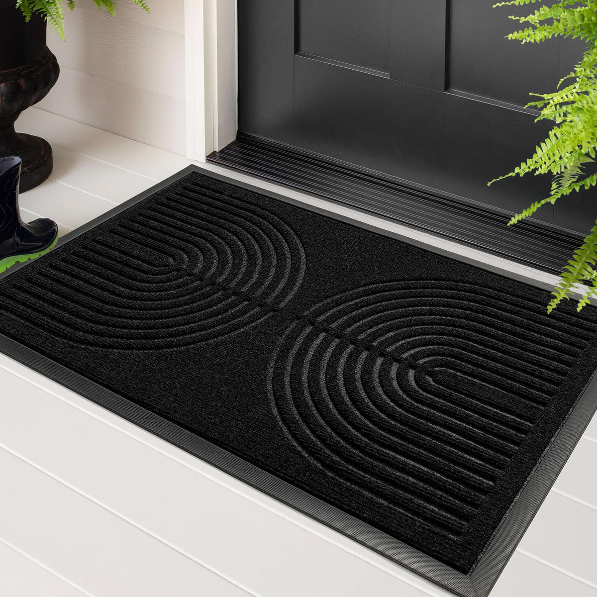 RORA front door mat with groove design captures dirt at the entrance