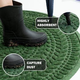 Non-slip rubber backing prevents slips on wet entryways.