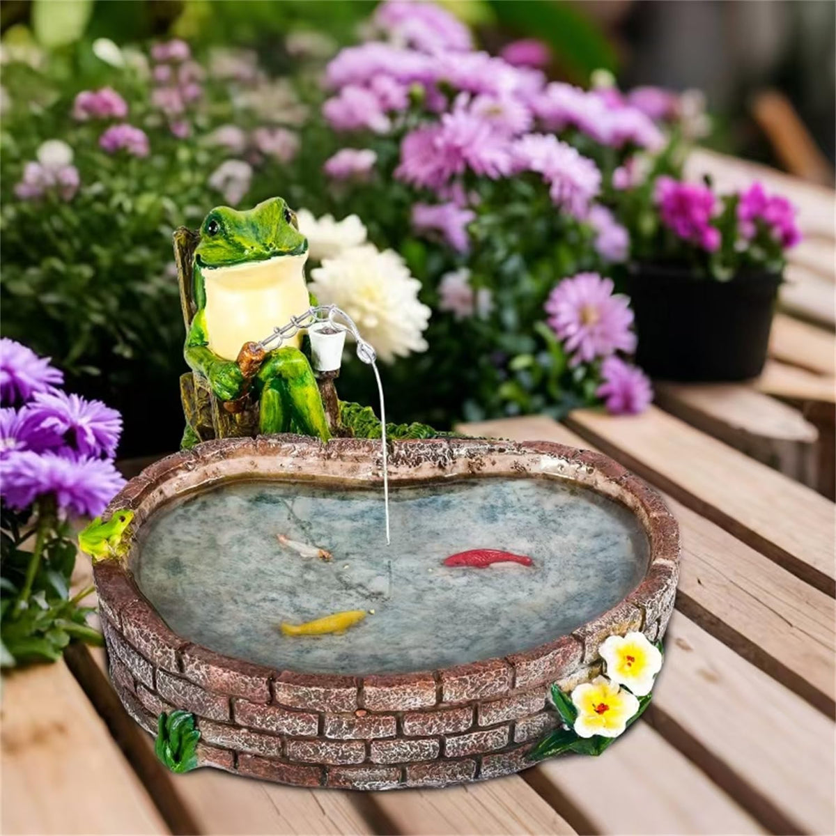 RPYFMMKPF durable resin frog statue handles sun and wind without fading.