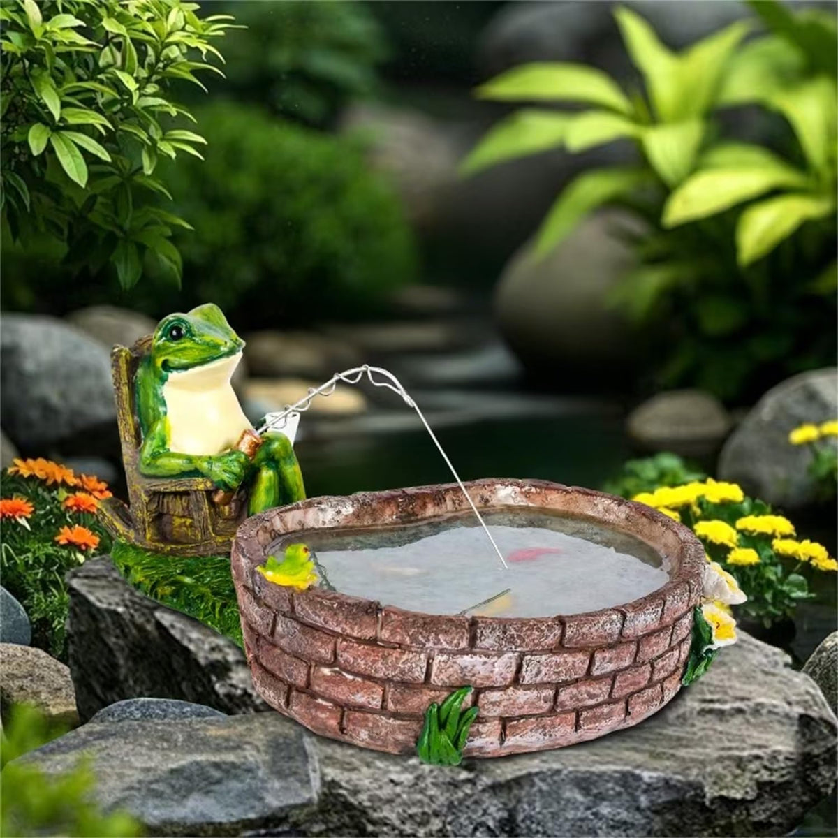 RPYFMMKPF stable base keeps the frog garden ornament steady on lawns.