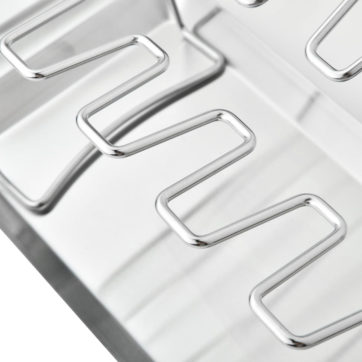 RTT premium quality stainless steel withstands high temps for long-lasting use.