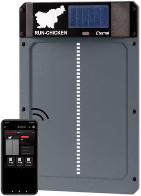 RUN-CHICKEN Door Eternal solar panel powering the unit for maintenance-free operation.