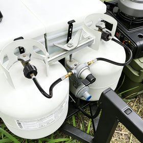 Rushare hose connects to 2-stage auto changeover regulator and 5-40 lb tanks.