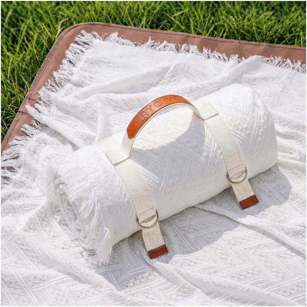 RYCHIC dual-layer picnic blanket with soft top and waterproof base for outdoor shading