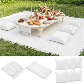 RYCHIC extra-large picnic blanket on grass for family gatherings