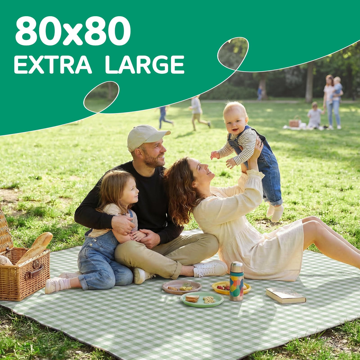 RYCHIC foldable beach blanket, easy to carry and stash after seaside days.