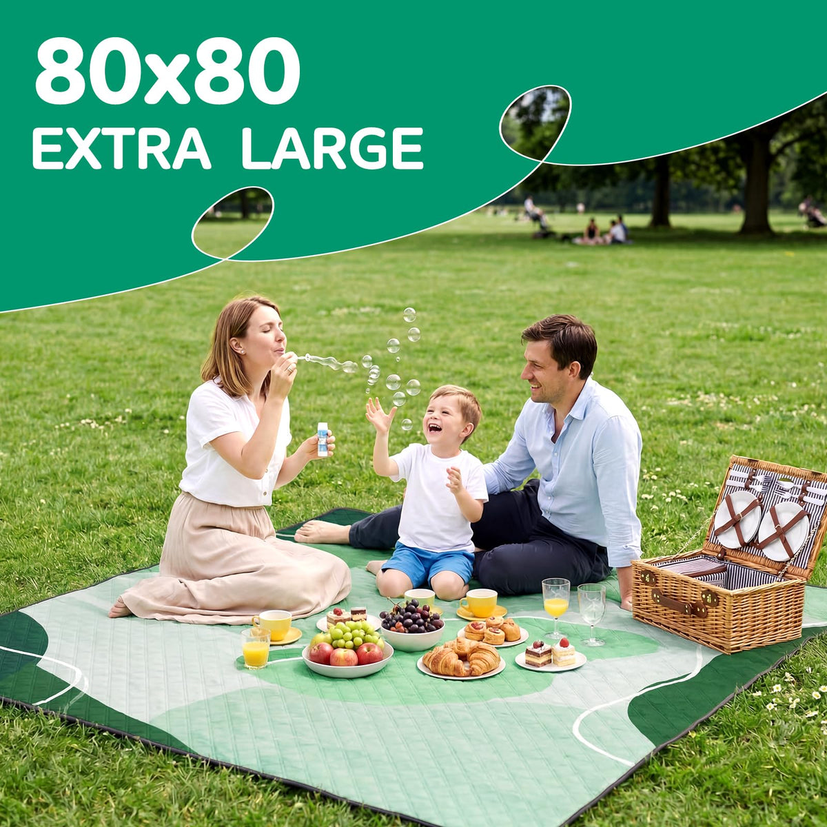 RYCHIC foldable beach blanket sandproof and easy to clean for sunny days.