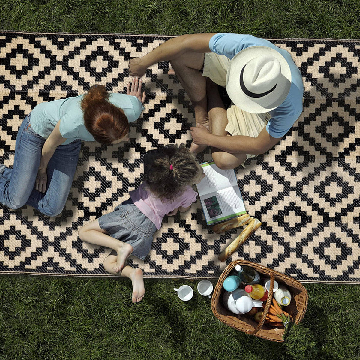 SAND MINE 5x8 ft outdoor rug in a backyard setting