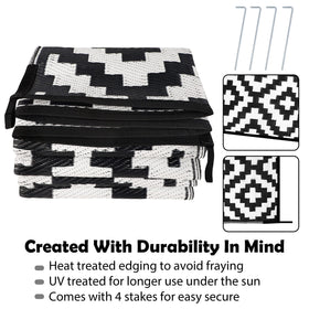 SAND MINE modern outdoor rug with lattice pattern for stylish outdoor spaces.