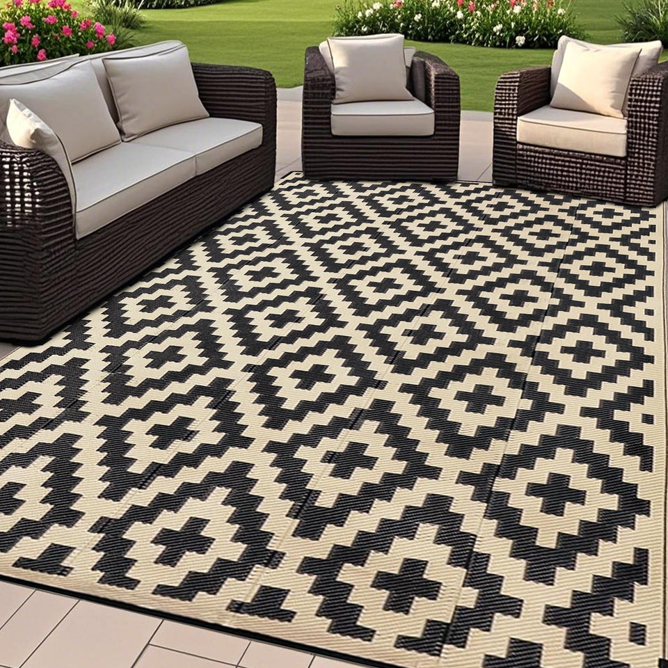 SAND MINE reversible mats patio rug in beige and black for outdoor style