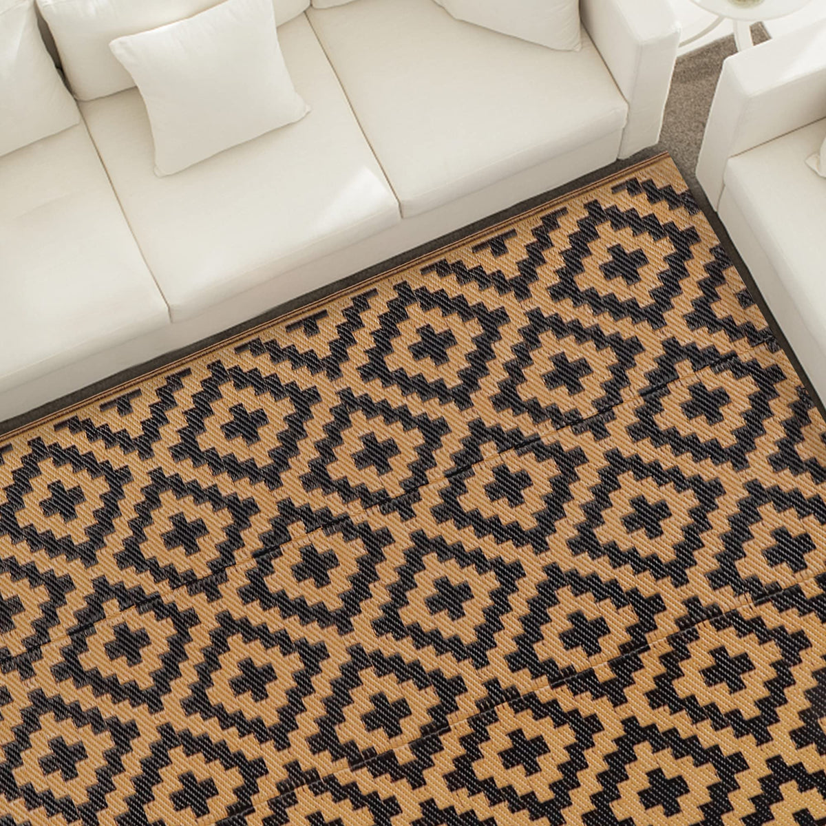 SAND MINE reversible rug edge detail with heat-treated edging