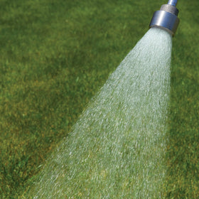 Sanpaint watering wand shut-off valve enables precise control during watering.