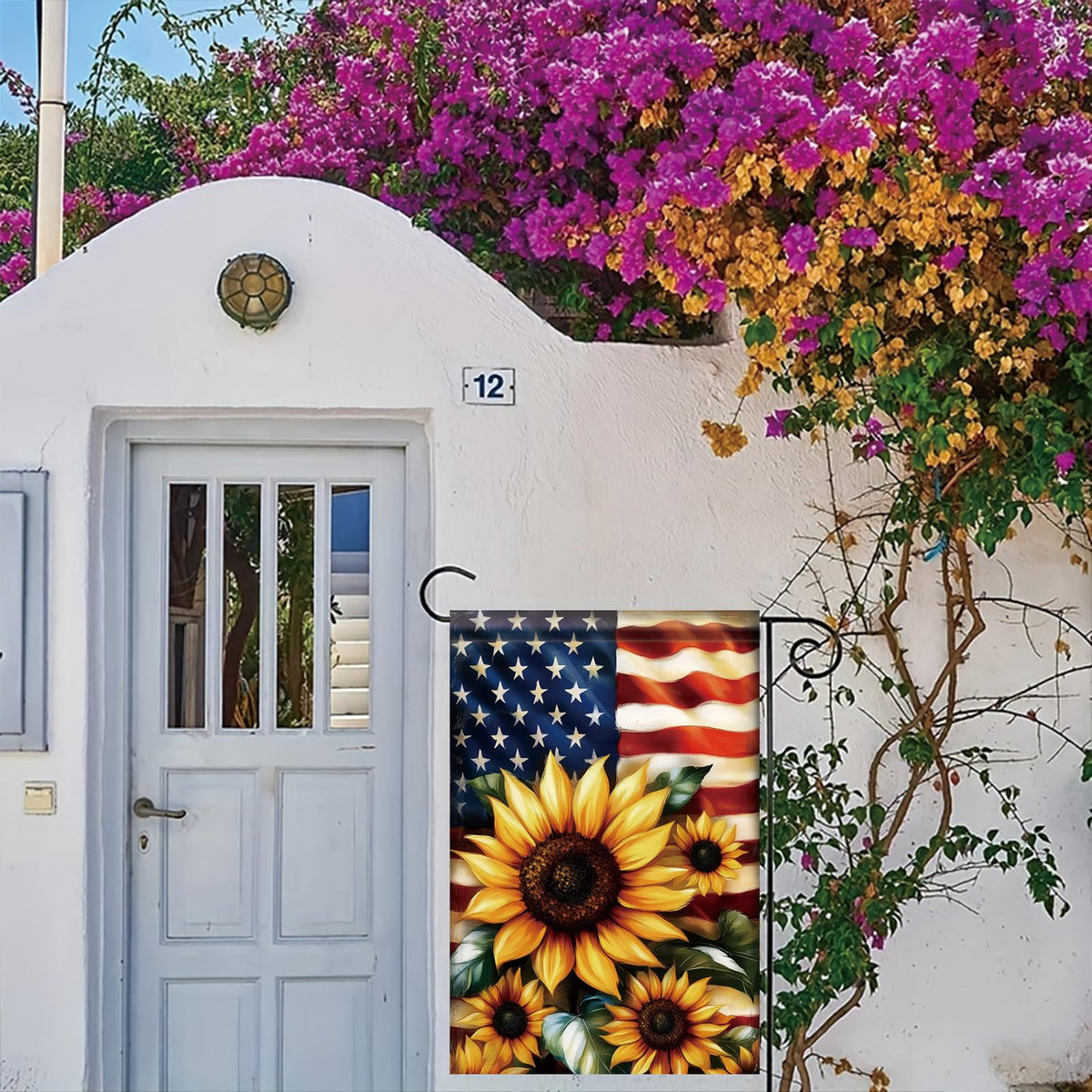 Saoplasa flag features US stars and stripes backdrop for outdoor decor