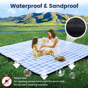 Sapsisel outdoor use blanket ideal for camping, beach, and park days.