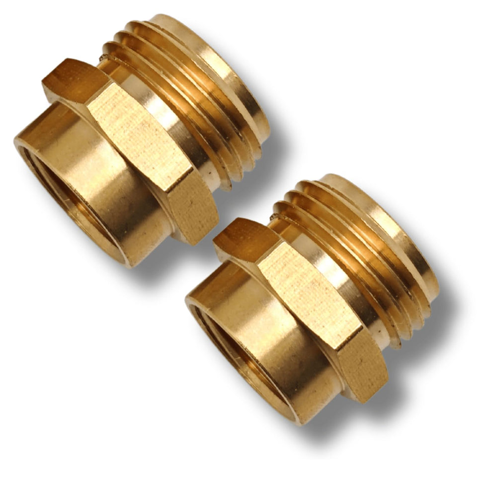 Saranice garden hose adapter close-up highlighting durable brass for leak-free connections