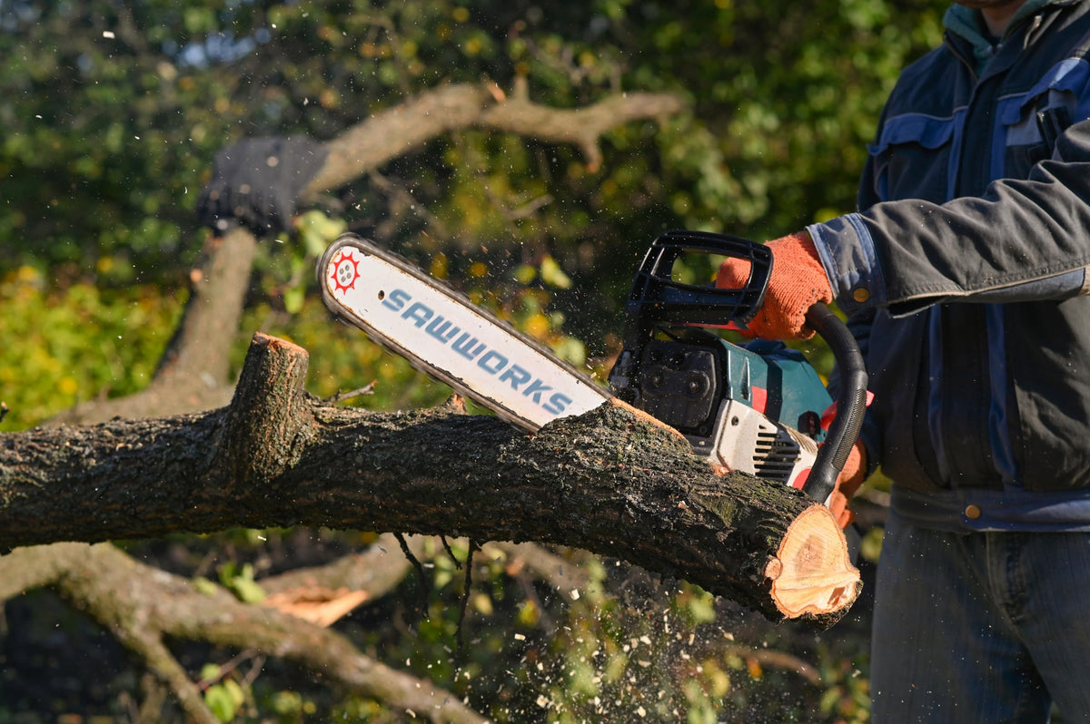 SawWorks low-vibration design reduces fatigue during use