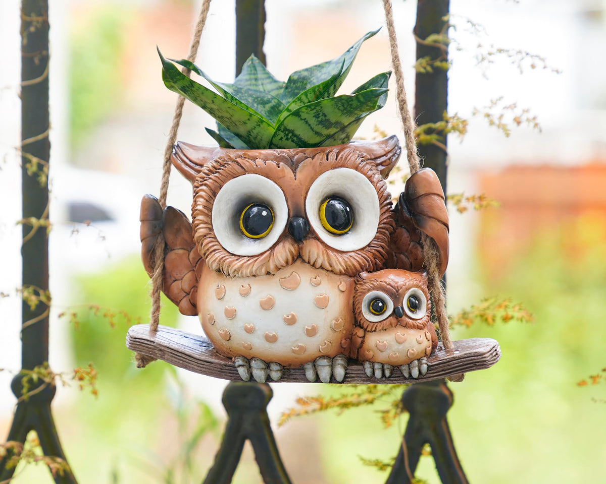 Saysmile Swing Owl planter with removable rubber stopper for adjustable drainage