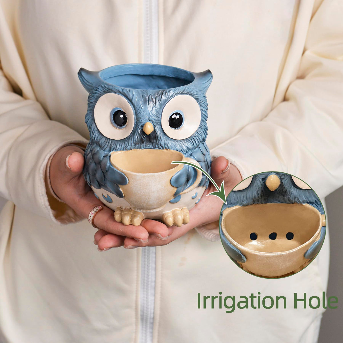 Saysmile decorative owl pot brightens desks and windowsills.