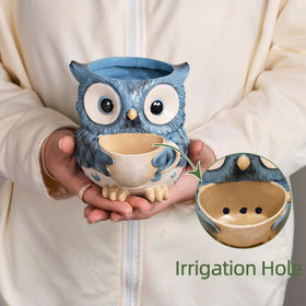 Saysmile decorative owl pot brightens desks and windowsills.
