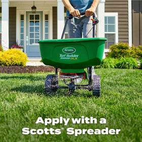 Not stain guarantee badge highlighted on Scotts fertilizer packaging