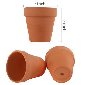Sderoq terracotta pot drainage hole close-up for healthy plant watering.