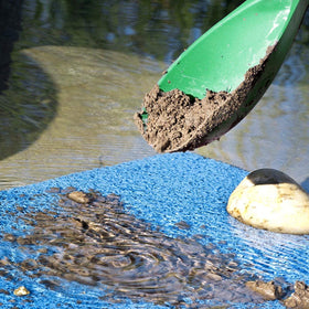 SE Green Prospector's Scoop bright green color improves visibility.