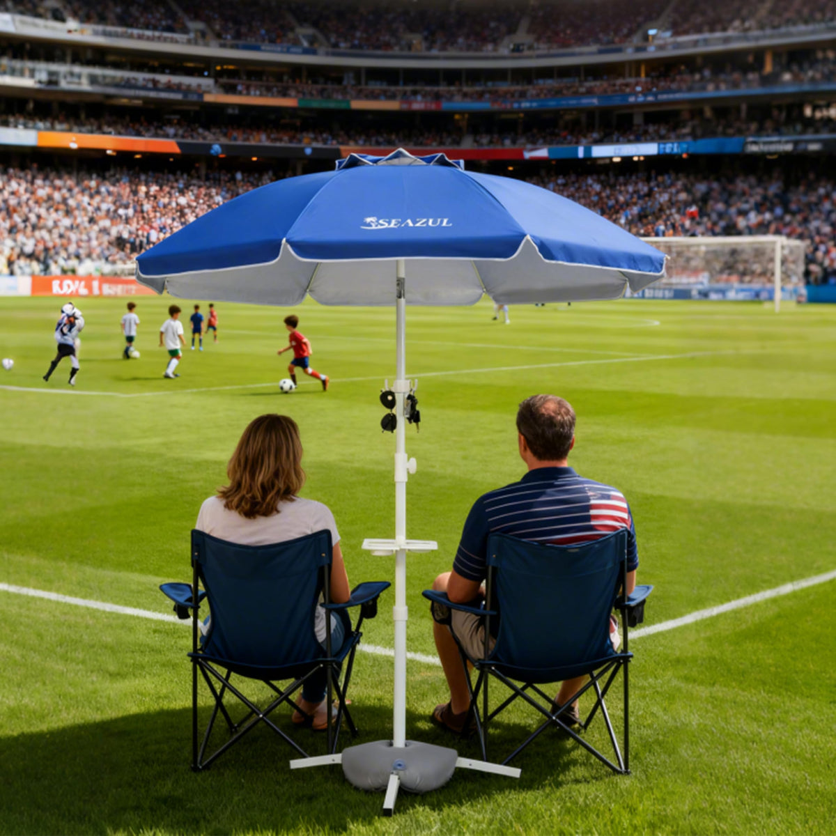 Two cup holders keep beverages handy during outdoor shade