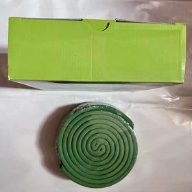 SEEKDIT safe for patios, pools, and campsites, DEET-free and pet-friendly.