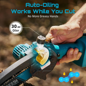 SEESII automatic chain lubrication pump maintains smooth cutting
