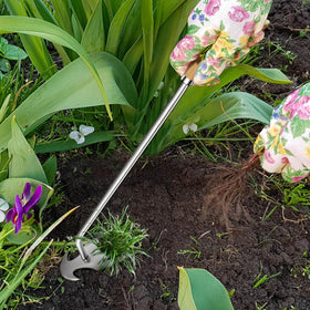 Semifrut durable stainless build resists rust during outdoor farming.