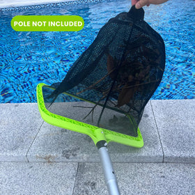 Sepetrel deep-scoop design reaches beneath the surface for thorough cleaning.