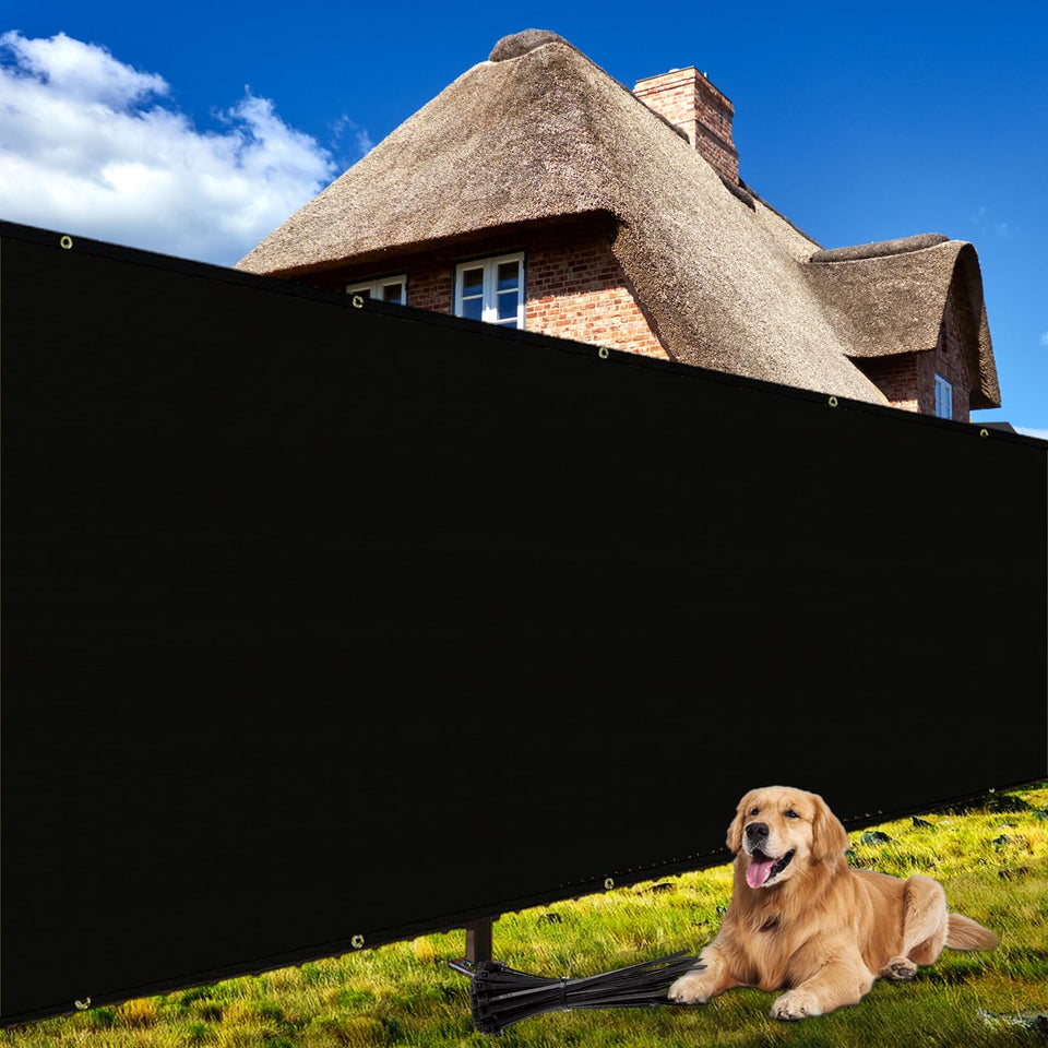 Shade&Beyond privacy screen on fence edge detail highlighting reinforced seams