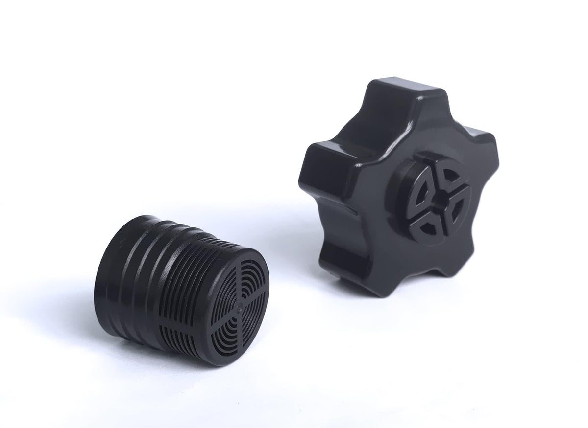 Sharutia SX180LA drain cap on Hayward S210T for secure seal and leak prevention.
