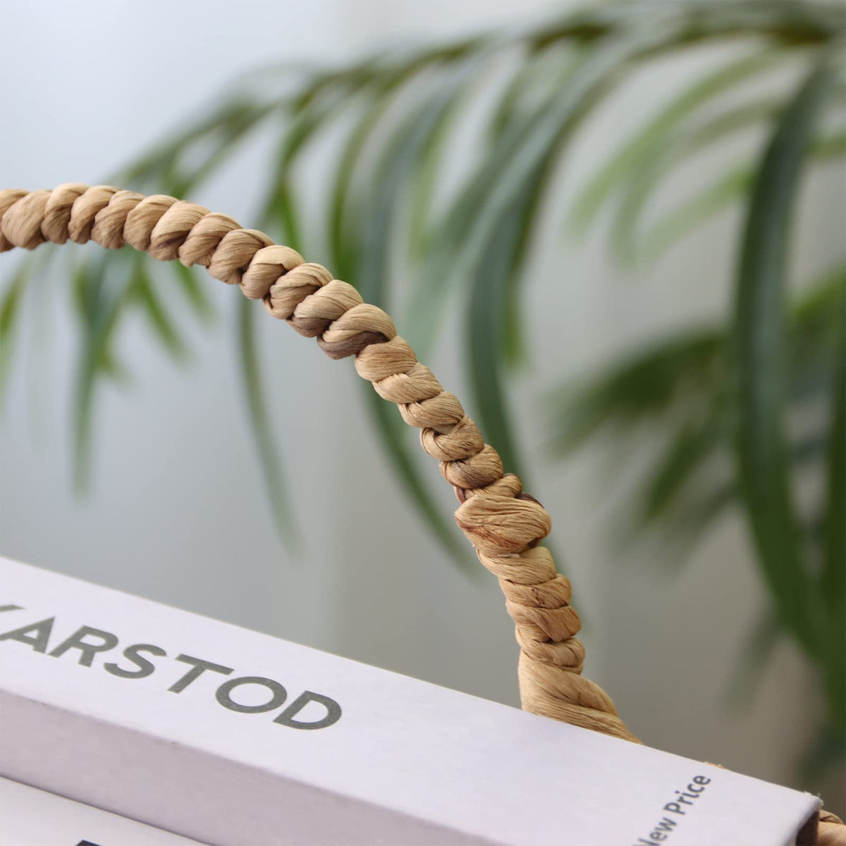 SHCMSADO 11.81 inch size enables versatile suspended storage