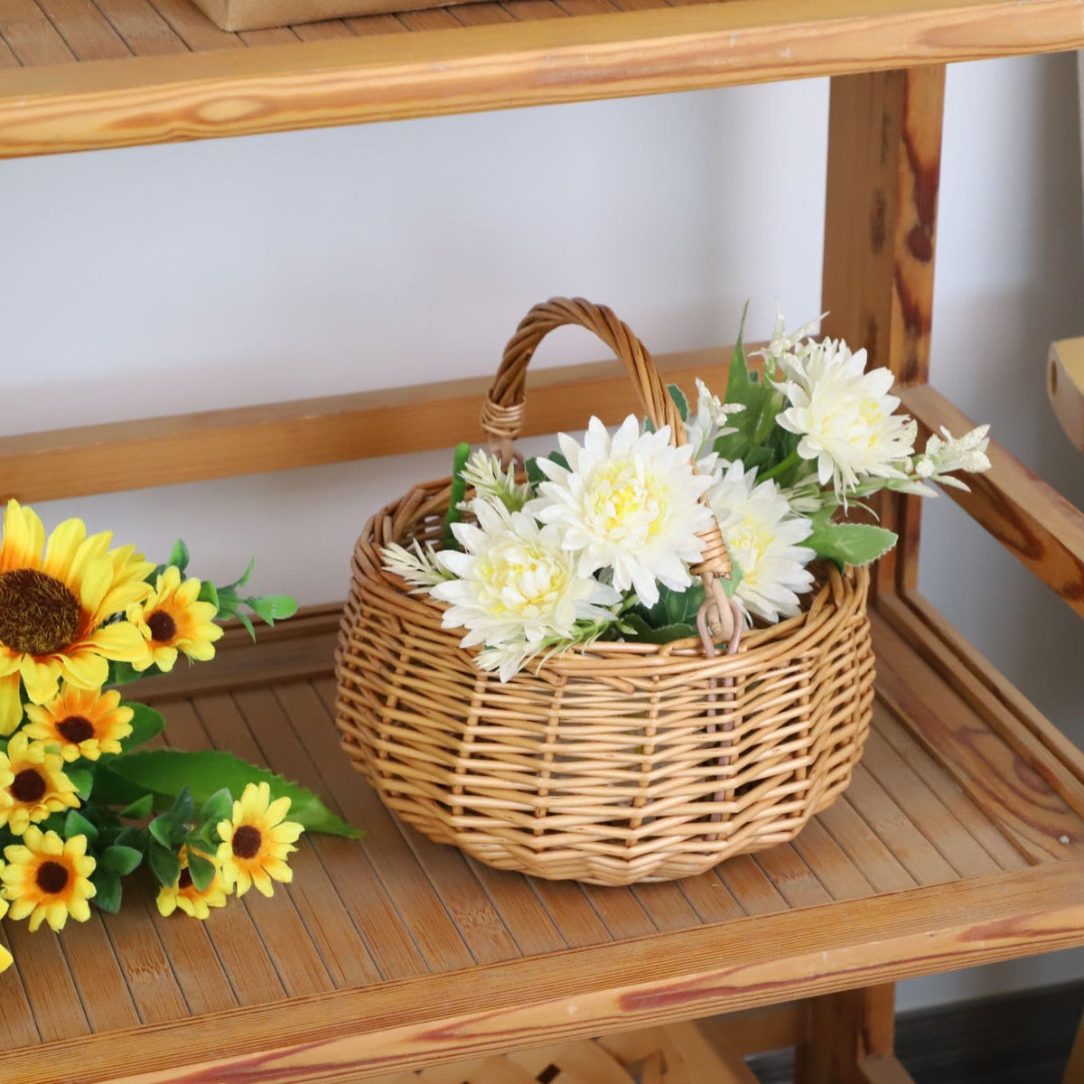 SHCMSADO stylish wicker basket enhances outdoor gatherings and decor