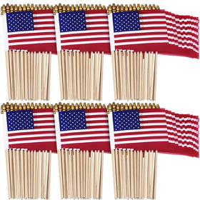 Shimeyao USA flag 50-pack with wooden spear-tip poles for outdoor display.