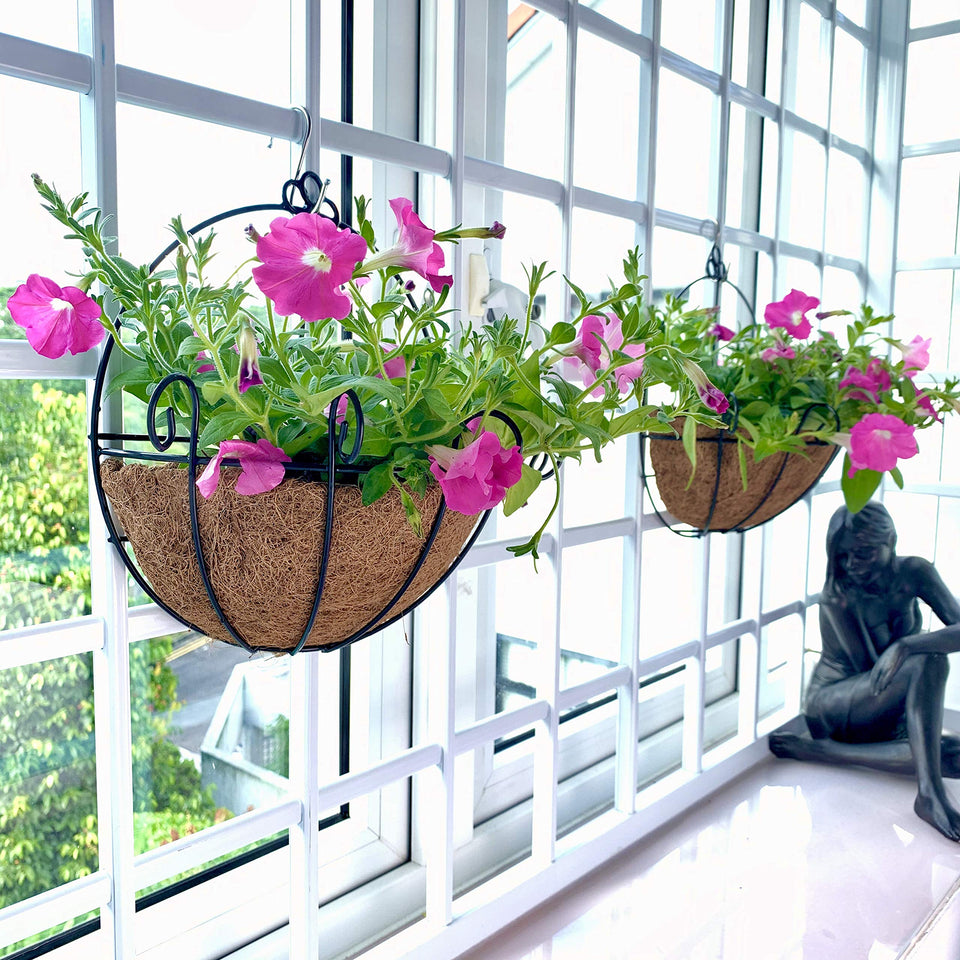 ShopLaLa wall hanging planter 10-inch front view in black for outdoor decor