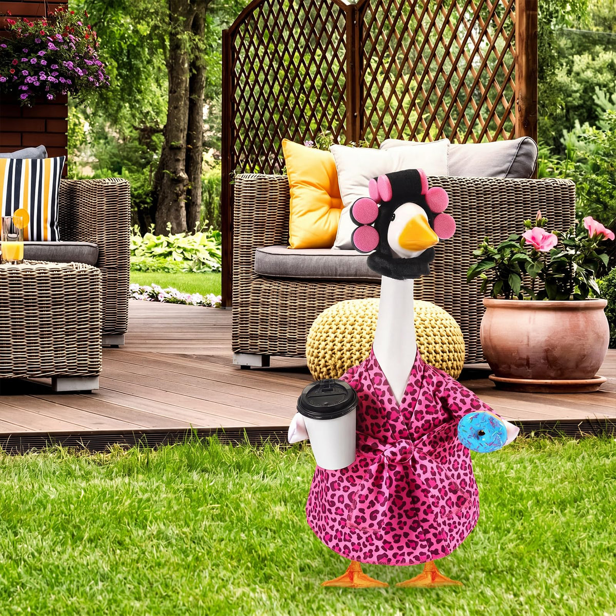 Shyyween lawn geese clothes set provides entertaining yard accents for parties.