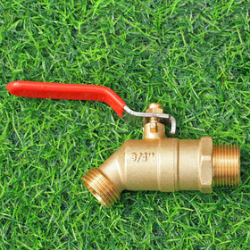 SIGURANTA outdoor faucet in action, reliable for hoses and irrigation