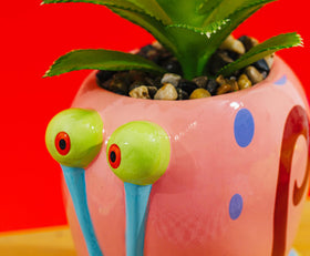 Silver Buffalo SpongeBob Gary planter official collectible for fans.