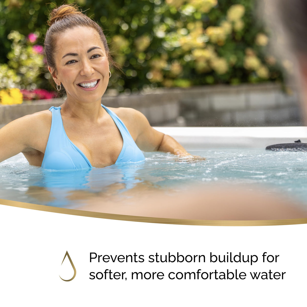 Waterline deposits prevented on a spa shell with Waterline Control.