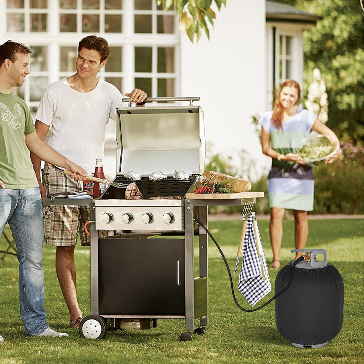 SIRUITON propane tank cover easy-clean design cleans with wipe or rinse.